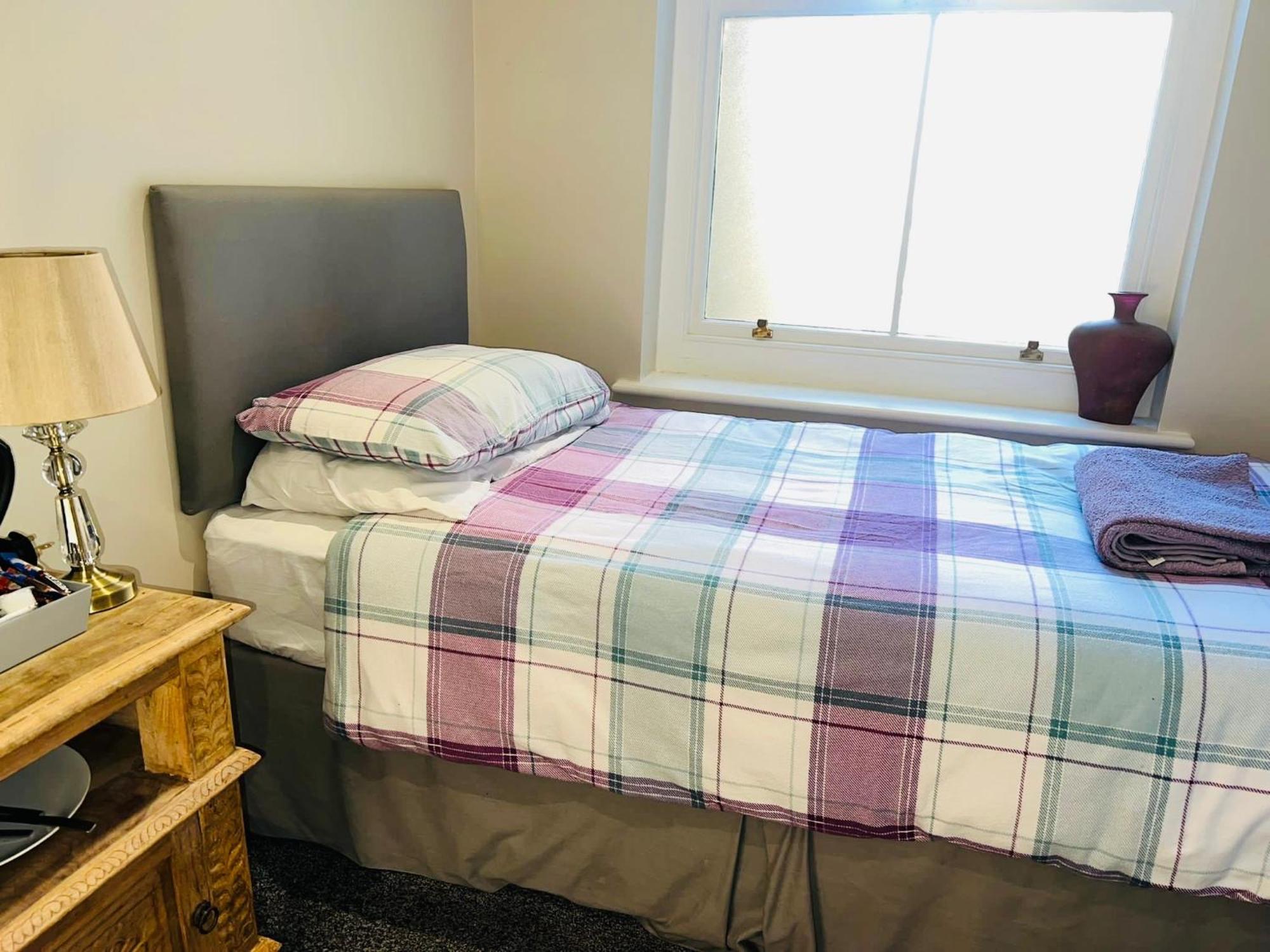 Bed For The Night, Close To Beach, Shops , Train St Leonards-on-Sea Esterno foto